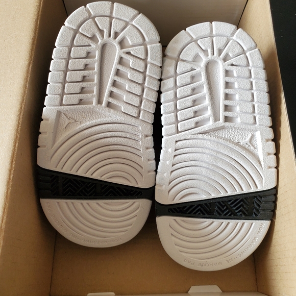 Jordan SS shoes - Picture 3 of 4